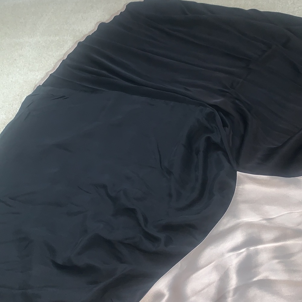 Authentic J.Mendel Gown - Picture 10 of 11